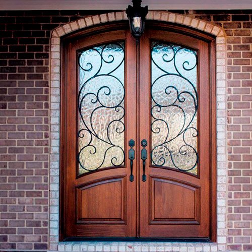 Detalle de una pieza MAHUA en madera y hierro